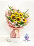 Fresh sunflowers luxurious bouquet